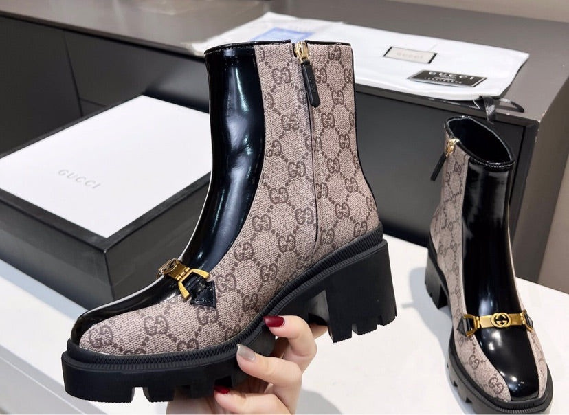 Gucci woman boots